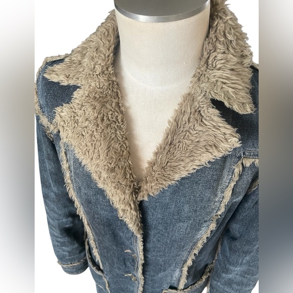 Giacca Blue Denim Coat with faux fur Trim - Picture 3 of 9